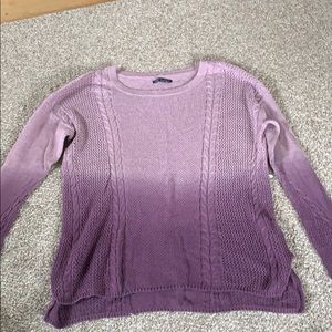 American Eagle pullover sweater